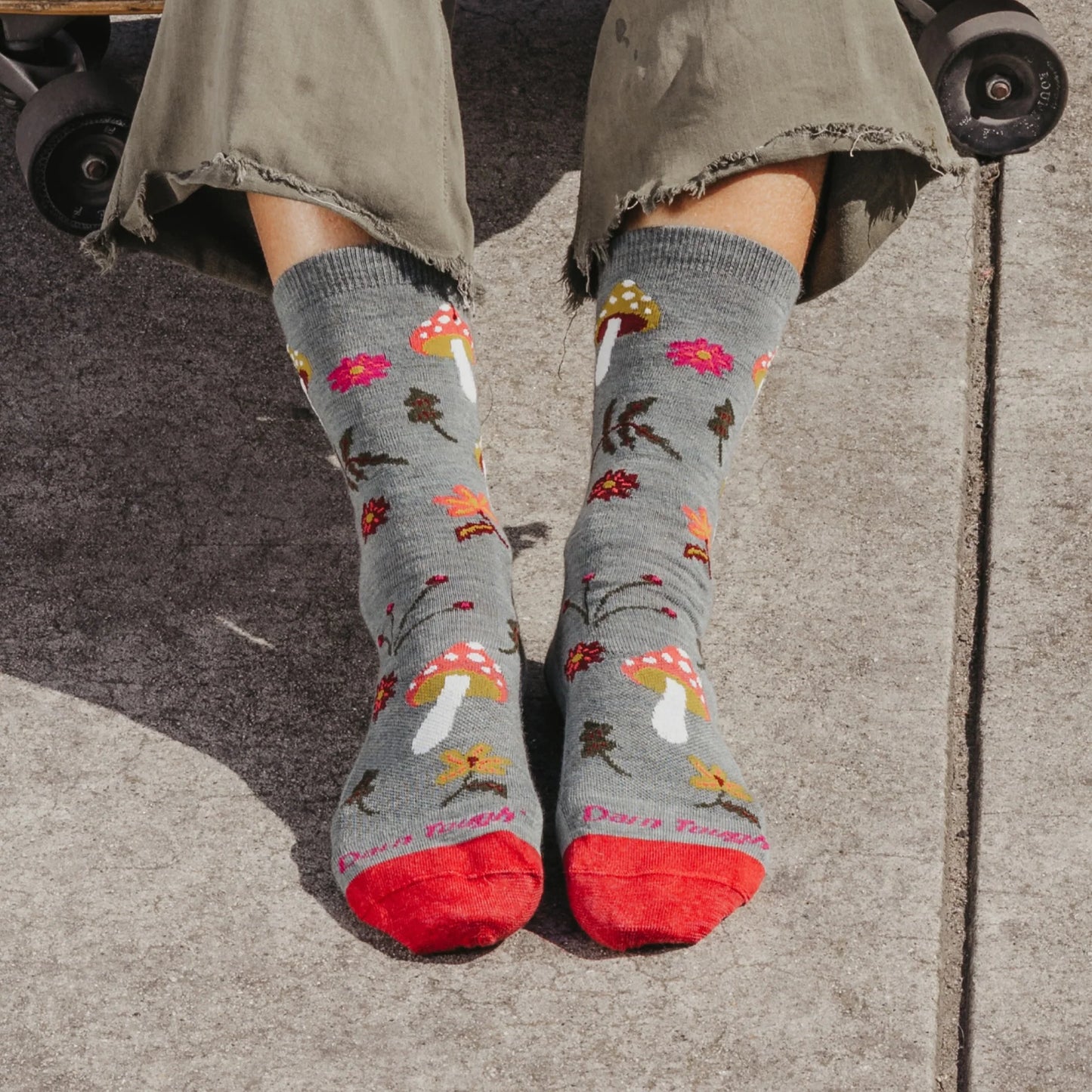 Women's Shroom Bloom Crew Lightweight Lifestyle Socks 6133 by Darn Tough