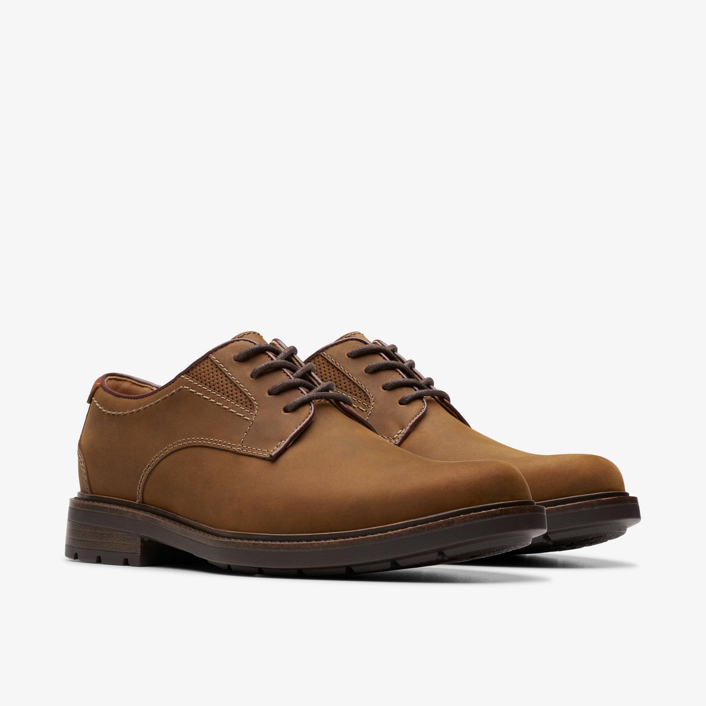 UN SHIRE LOW BEESWAX LEATHER by Clarks
