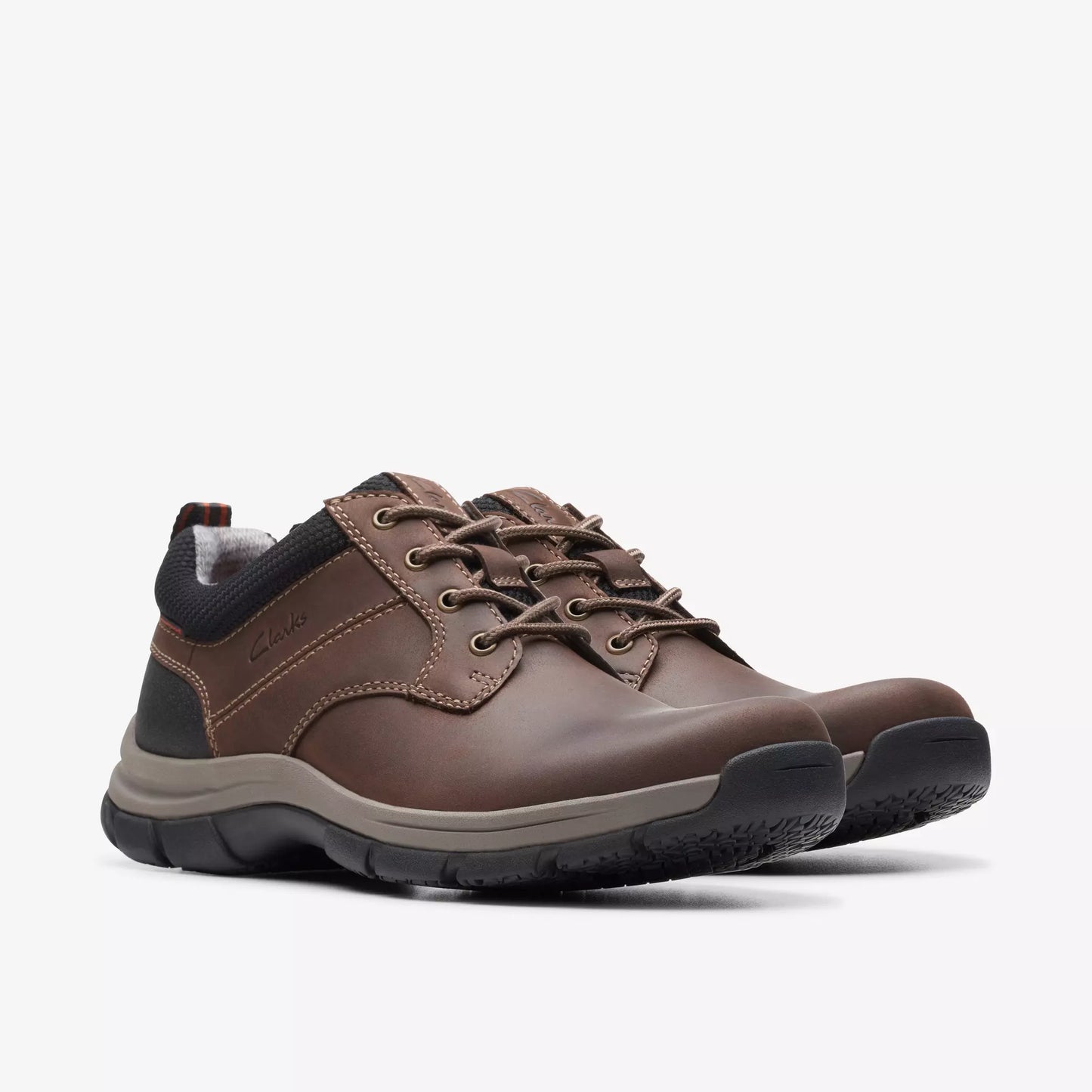 Walpath Low Waterproof by Clarks